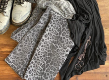 Load image into Gallery viewer, Catwalk IOD™ Stamp Iron Orchid Design